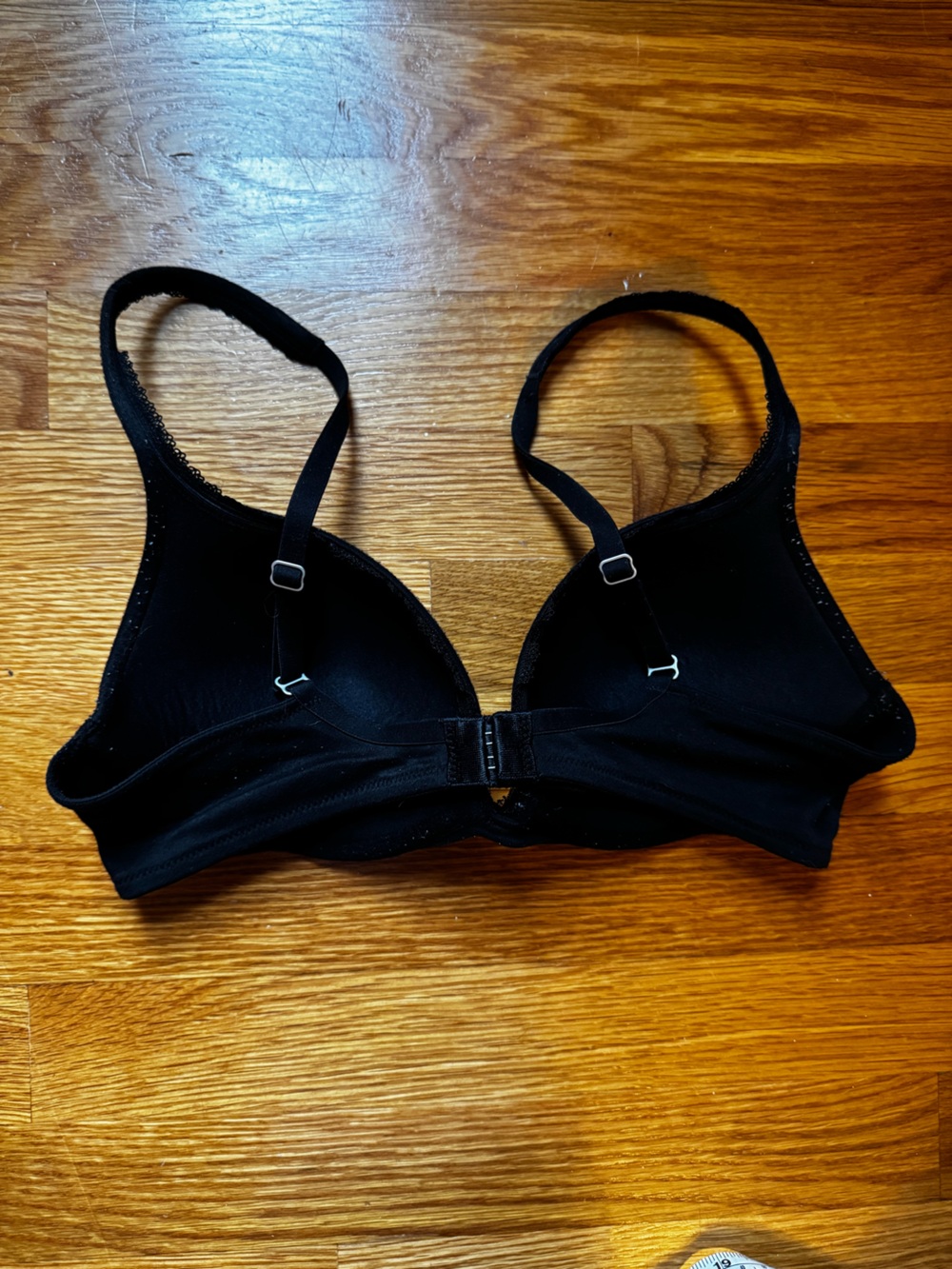 Victoria’s Secret Body by Victoria Push Up Bra Black 34C - Picture 2 of 5